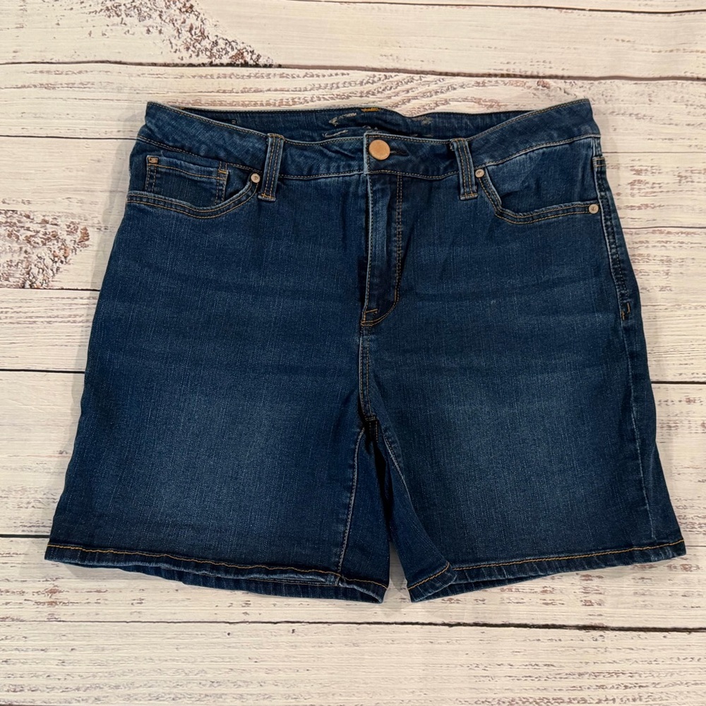 Seven7 Weekend Short Blue Denim Jean Jorts Woman’s size 14